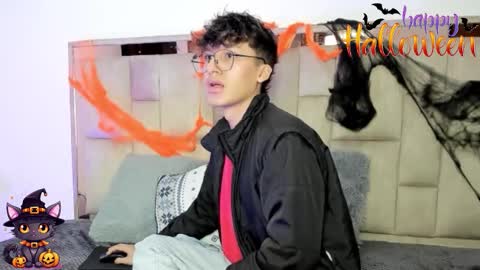 Neon online show from October 24, 11:28 am