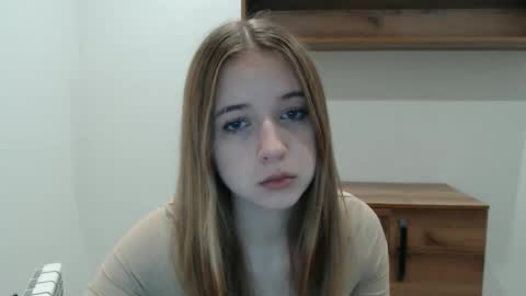 Snapshot of bellochka_ chatting on December 16, 11:26 am bellochka_ online show from December 16, 11:26 am