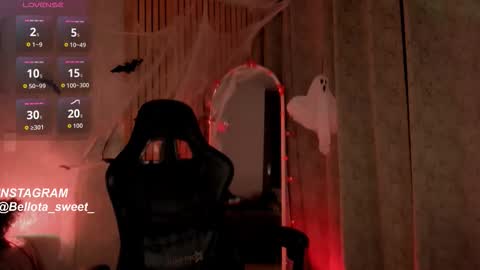  Bella  online show from October 28, 2:15 am