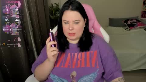 LinaBoo online show from December 2, 3:56 am