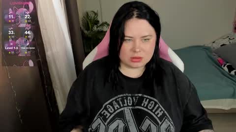 LinaBoo online show from December 5, 5:27 am