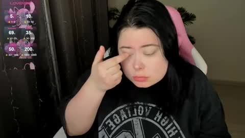 LinaBoo online show from December 16, 5:12 am