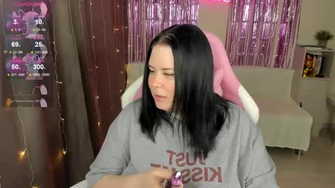 LinaBoo online show from May 1, 9:36 am