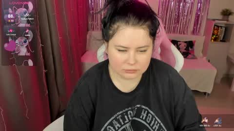 LinaBoo online show from May 4, 9:27 am