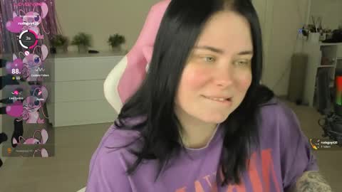 Snapshot of bellybooxo chatting on June 4, 11:16 am LinaBoo online show from June 4, 11:16 am