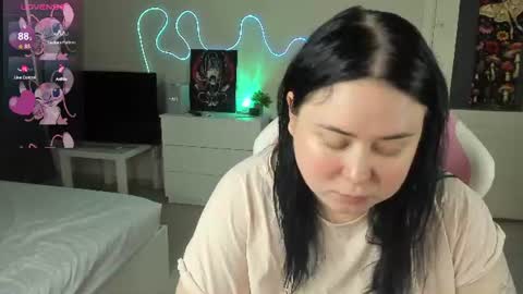 Snapshot of bellybooxo chatting on August 2, 10:57 am LinaBoo online show from August 2, 10:57 am