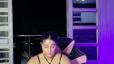 Snapshot of bellyjell chatting on June 20, 3:53 am Your New Girlfriend online show from June 20, 3:53 am