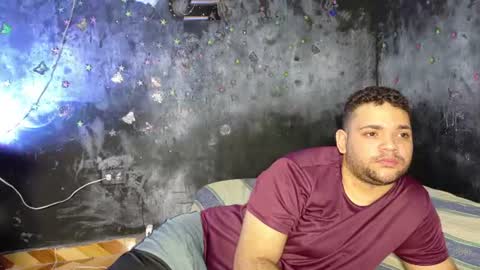 Snapshot of bellyjell chatting on July 22, 2:58 am Your New Girlfriend online show from July 22, 2:58 am