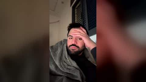 Snapshot of belrevee chatting on March 8, 12:20 pm Baba muscle gay uncut bigass anal man men straight Bi online show from March 8, 12:20 pm