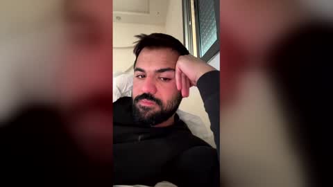 Snapshot of belrevee chatting on March 15, 12:55 pm Baba muscle gay uncut bigass anal man men straight Bi online show from March 15, 12:55 pm