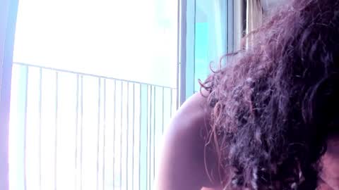 Snapshot of bemby_pam chatting on May 22, 11:43 pm A girl from your dreams online show from May 22, 11:43 pm