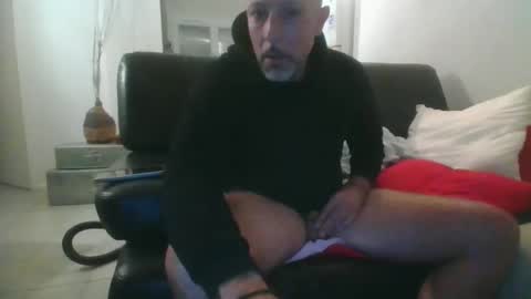 benbare13 online show from November 11, 5:13 pm