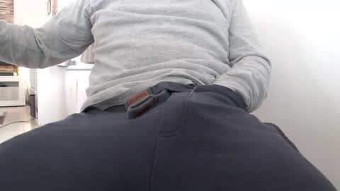 Snapshot of bencobra chatting on March 12, 8:30 am bencobra online show from March 12, 8:30 am