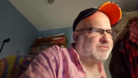 Snapshot of bendavewill chatting on November 23, 9:42 am Bendavewill online show from November 23, 9:42 am