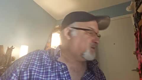 Snapshot of bendavewill chatting on May 20, 5:57 am Bendavewill online show from May 20, 5:57 am