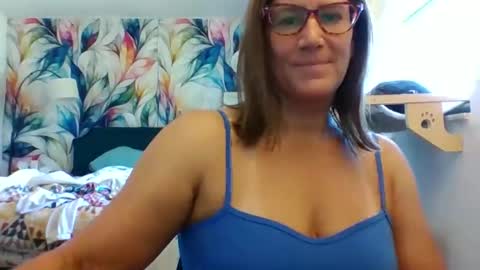 Becky online show from November 14, 5:33 pm
