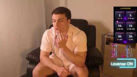 Snapshot of benicio03 chatting on July 22, 12:13 am benicio03 online show from July 22, 12:13 am