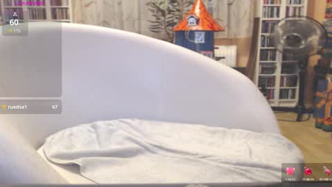 benijamin online show from September 11, 9:42 am