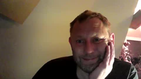 benizio online show from November 22, 8:08 pm