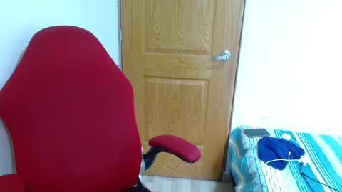 benjamin_isaac online show from September 25, 12:31 pm