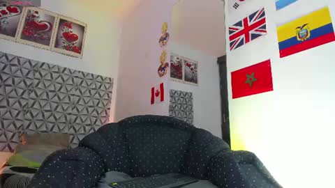 Snapshot of benjamin_lichx chatting on August 3, 12:43 pm Benjamin online show from August 3, 12:43 pm