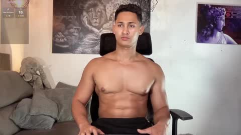 Snapshot of benjamincooperk1 chatting on February 16, 6:32 am benjamincooperk online show from February 16, 6:32 am