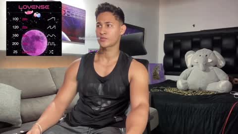 Snapshot of benjamincooperk1 chatting on March 2, 12:42 am benjamincooperk online show from March 2, 12:42 am