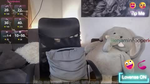 benjamincooperk online show from January 18, 11:52 pm