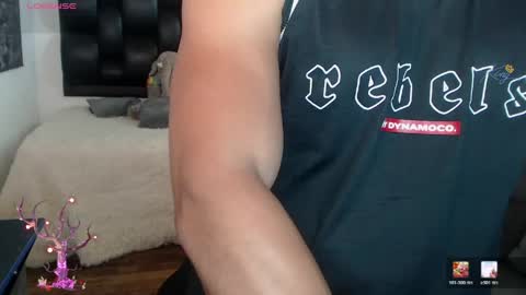 Snapshot of benjamincooperk1 chatting on May 12, 6:43 am benjamincooperk online show from May 12, 6:43 am