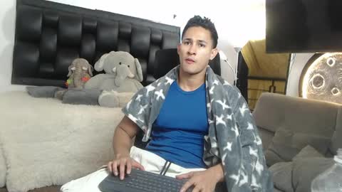 Snapshot of benjamincooperk1 chatting on May 18, 8:31 am benjamincooperk online show from May 18, 8:31 am
