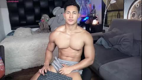 Snapshot of benjamincooperk1 chatting on June 5, 5:58 am benjamincooperk online show from June 5, 5:58 am