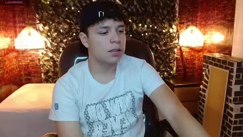 BENJAMIN online show from December 19, 7:29 pm