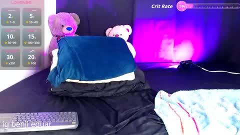 Snapshot of benji_hoter chatting on May 3, 4:24 pm Benji Hoter online show from May 3, 4:24 pm