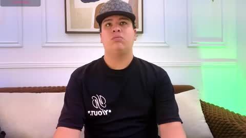 bennett_alejoo online show from May 17, 6:48 pm