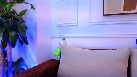bennett_alejoo online show from May 19, 7:20 pm