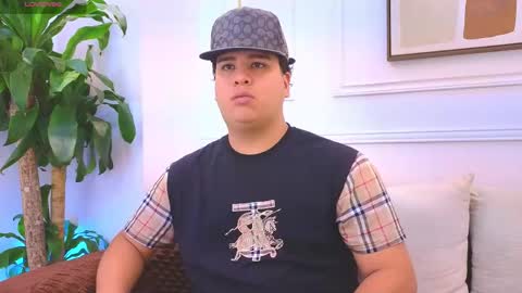 bennett_alejoo online show from May 31, 7:48 pm