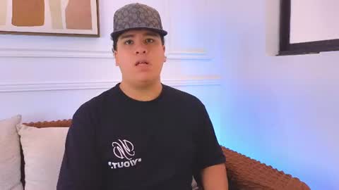bennett_alejoo online show from June 9, 6:41 pm