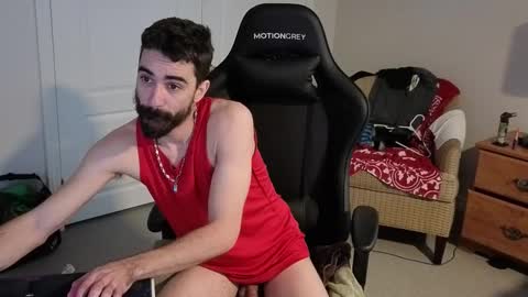 Snapshot of benny_boy95 chatting on February 8, 9:40 pm benny_boy95 online show from February 8, 9:40 pm