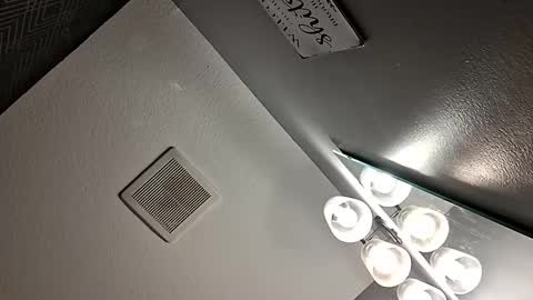 BennyC online show from October 22, 5:30 am