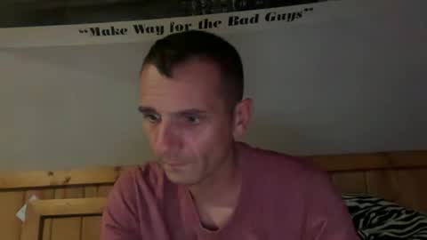 Snapshot of bennymn chatting on July 4, 3:24 am benny and innocentvixon online show from July 4, 3:24 am