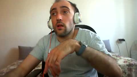 bentish online show from December 18, 11:56 am