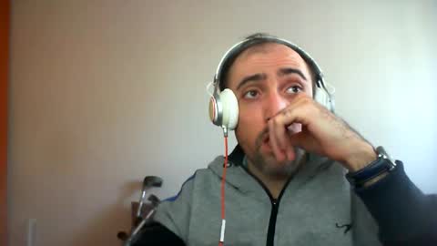 bentish online show from January 8, 10:15 am