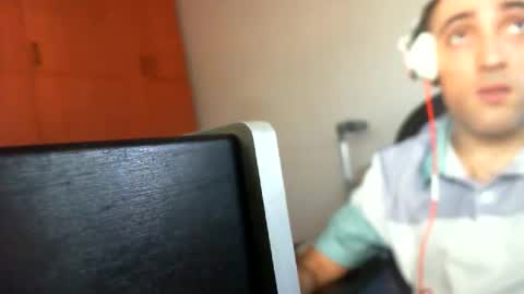 bentish online show from September 29, 1:27 pm