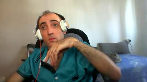 bentish online show from October 6, 7:17 am