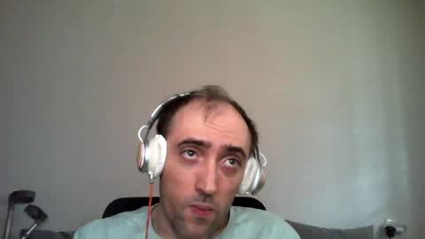bentish online show from June 15, 7:54 am