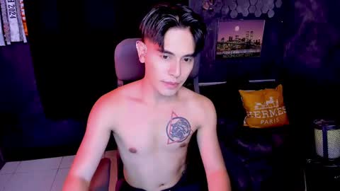 bentlyfuck online show from December 31, 11:31 am