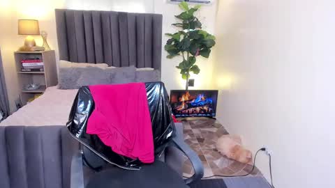 bentlyfuck online show from January 27, 12:33 am