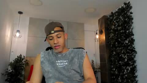 Snapshot of bento_fox chatting on July 23, 3:48 am bento_fox online show from July 23, 3:48 am