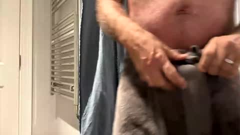 benz10001 online show from January 8, 12:18 pm