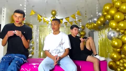 benz boys online show from January 18, 12:04 pm